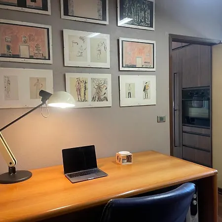 Piano House *