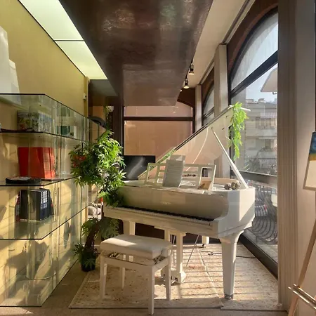 Luxury Piano House